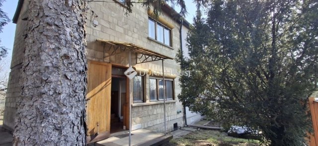 Eladó ikerház, Szentendrén 78 M Ft, 3 szobás