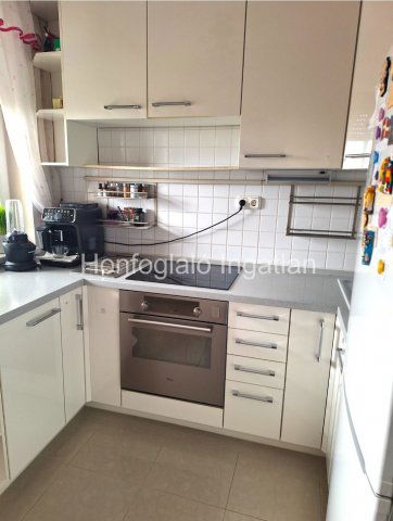 Eladó téglalakás, Nyíregyházán 69.99 M Ft, 3 szobás