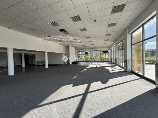 Eladó ipari ingatlan, Esztergomban 780 M Ft / költözzbe.hu