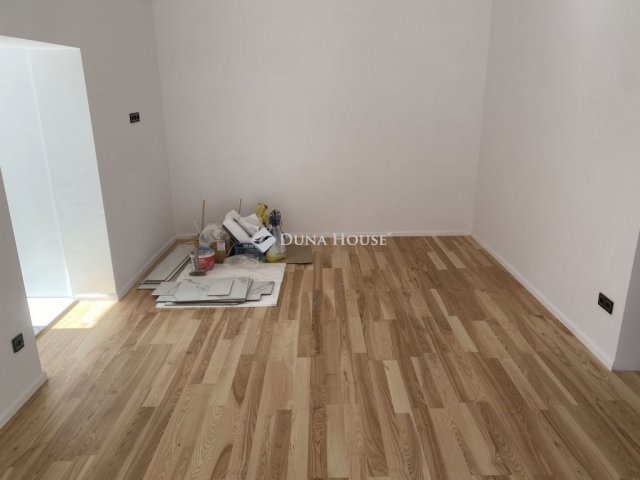 Eladó téglalakás, Budapesten, II. kerületben 100 M Ft, 2 szobás