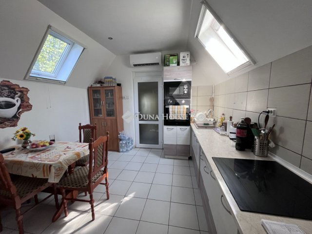 Eladó ipari ingatlan, Pakson 49.99 M Ft / költözzbe.hu