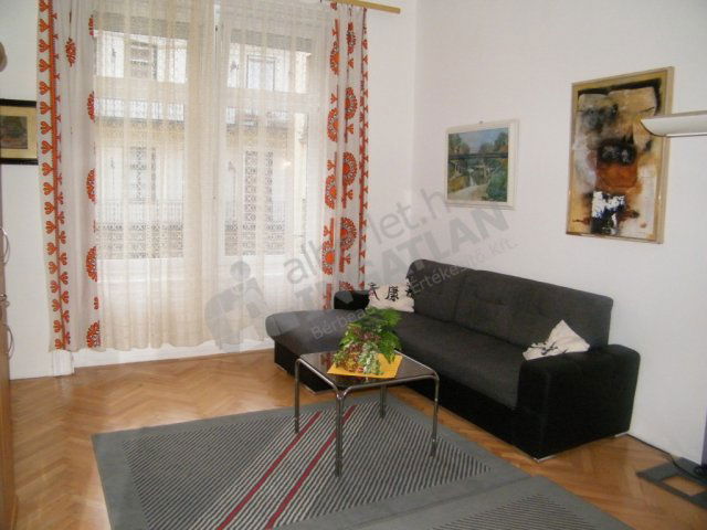 Kiadó téglalakás, albérlet, VIII. kerületben, Práter utcában