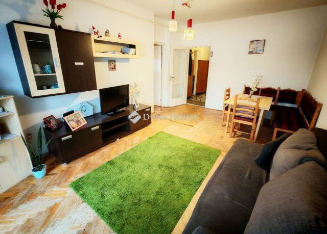 Eladó téglalakás, Csurgón 13.5 M Ft, 2 szobás