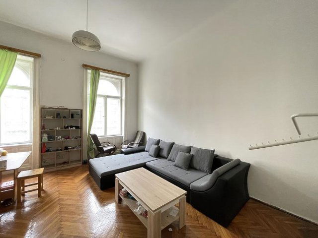 Eladó téglalakás, Budapesten, VI. kerületben 94.8 M Ft