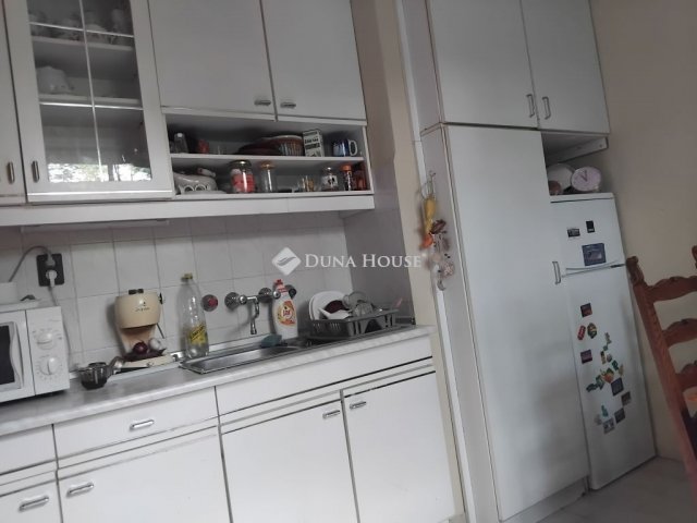 Eladó téglalakás, Pécsett 52 M Ft, 2 szobás