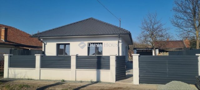 Eladó családi ház, Gyulán 65 M Ft, 4 szobás