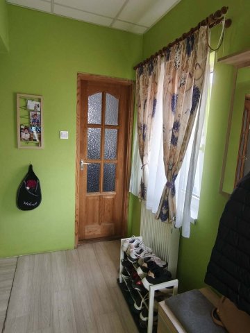 Eladó családi ház, Esztergomban 73.9 M Ft, 4+1 szobás