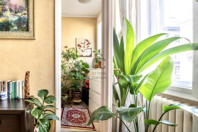 Eladó téglalakás, Budapesten, V. kerületben 84.9 M Ft, 1 szobás