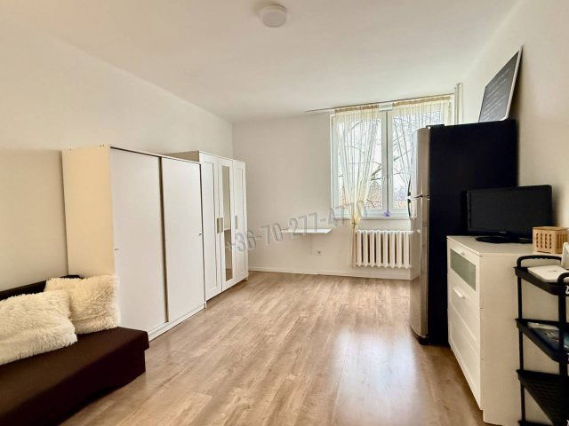 Eladó téglalakás, Oroszlányban 27.2 M Ft, 1 szobás