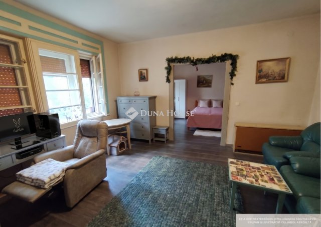 Eladó téglalakás, Esztergomban, Aradi Vértanúk terén 61 M Ft