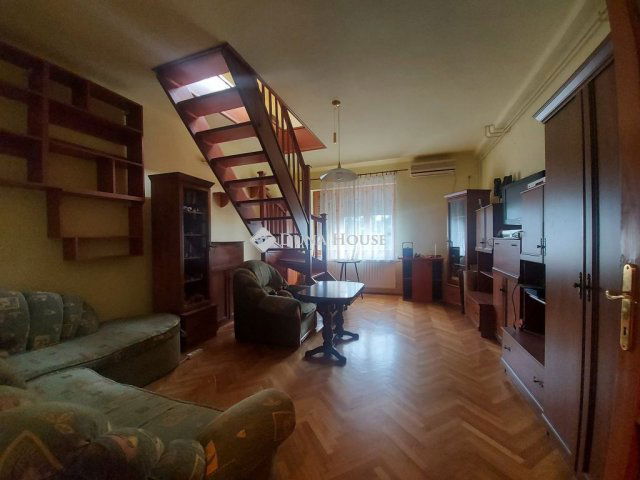 Eladó téglalakás, Szolnokon 32.5 M Ft, 2 szobás