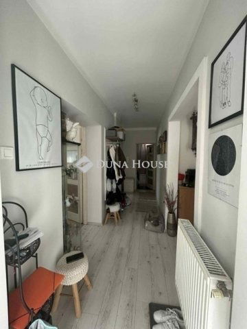 Eladó családi ház, Vecsésen 119 M Ft, 3 szobás