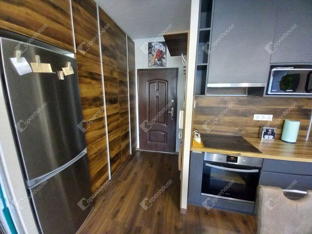 Kiadó panellakás, albérlet, Szolnokon 140 E Ft / hó, 1+1 szobás