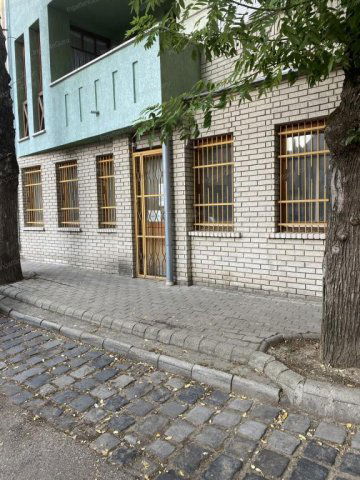 Eladó iroda, Kecskeméten 81.6 M Ft / költözzbe.hu