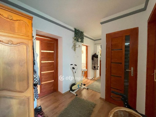 Eladó családi ház, Siófokon 135 M Ft, 5 szobás