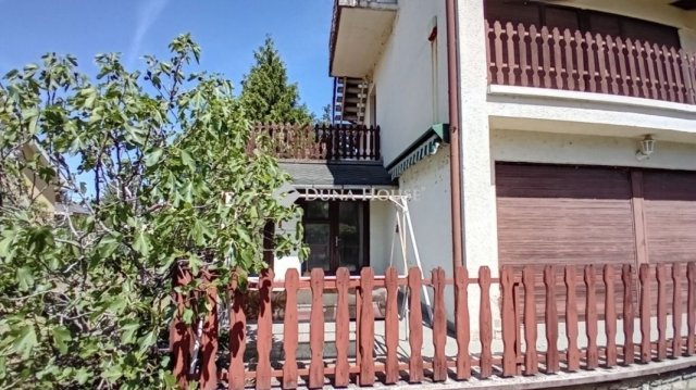 Eladó ikerház, Siófokon 85 M Ft, 7 szobás / költözzbe.hu