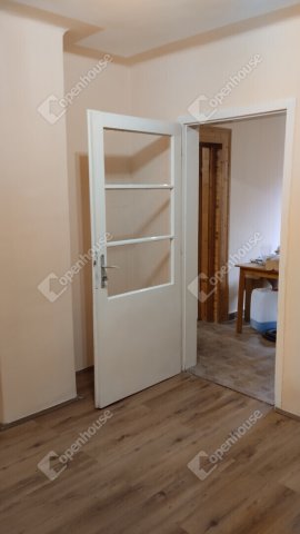 Eladó családi ház, Celldömölkön 30 M Ft, 3 szobás