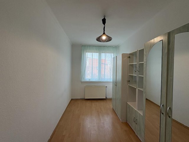 Eladó panellakás, Szentendrén 79.9 M Ft, 3 szobás