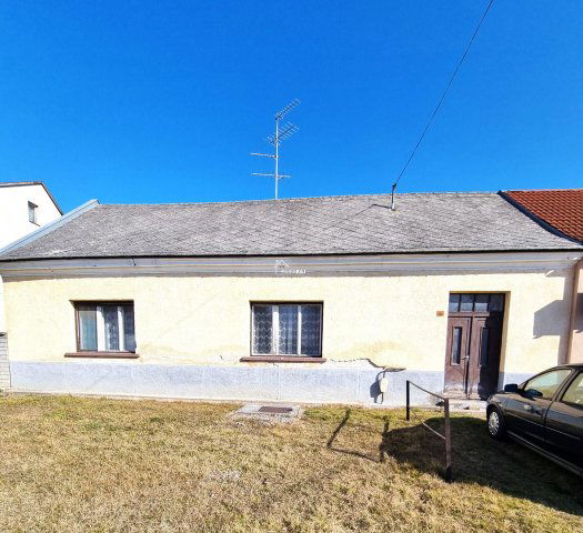 Eladó családi ház, Rajkán 35 M Ft, 3 szobás