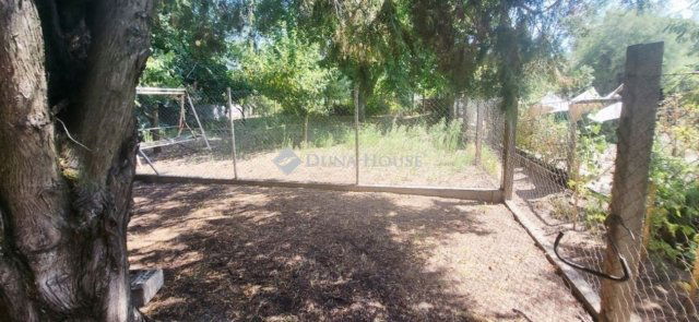 Eladó ikerház, Dunakeszin 116 M Ft, 2 szobás