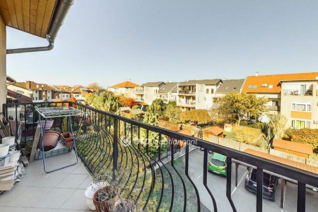 Eladó téglalakás, Dunakeszin 85 M Ft, 3+1 szobás