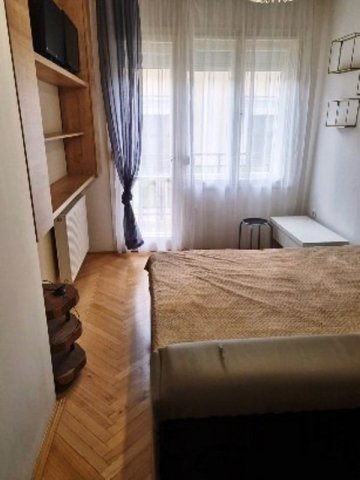 Kiadó téglalakás, albérlet, Pécsett, János utcában, 2 szobás