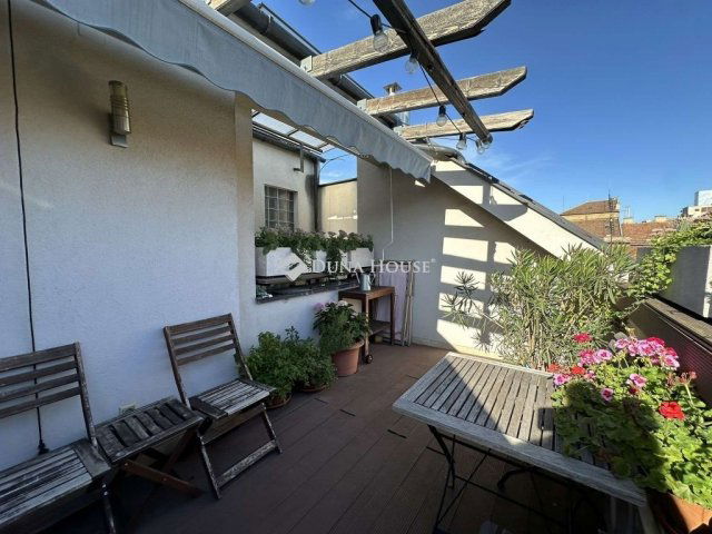 Eladó téglalakás, Budapesten, VI. kerületben 315 M Ft, 4 szobás