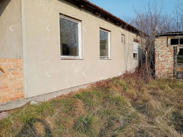 Eladó családi ház, Csokonyavisontán 9 M Ft, 3 szobás