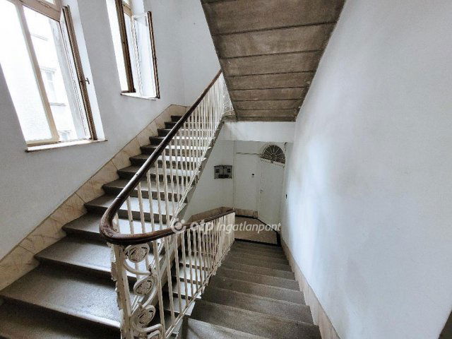 Eladó téglalakás, Budapesten, II. kerületben 124.2 M Ft