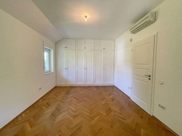 Eladó családi ház, Budapesten, II. kerületben 375 M Ft, 5 szobás