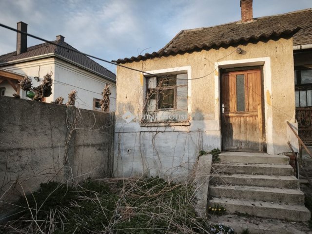 Eladó téglalakás, Váton 4.9 M Ft, 1 szobás