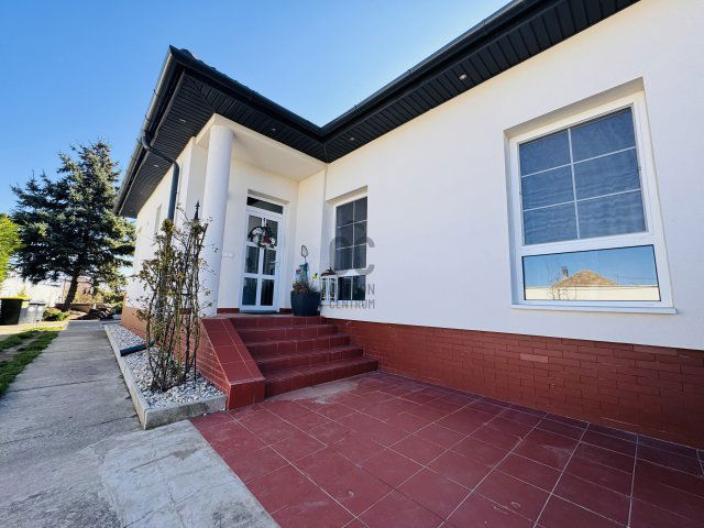 Eladó családi ház, Győrött 135 M Ft, 4 szobás