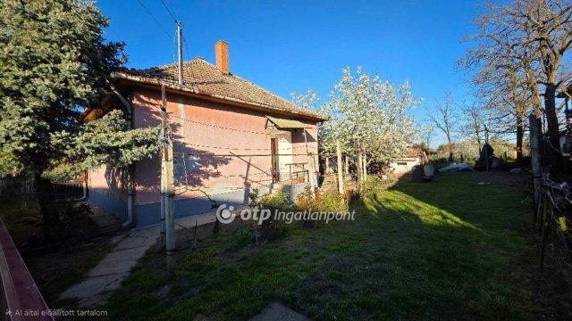 Eladó családi ház, Kabán 25.7 M Ft, 2 szobás