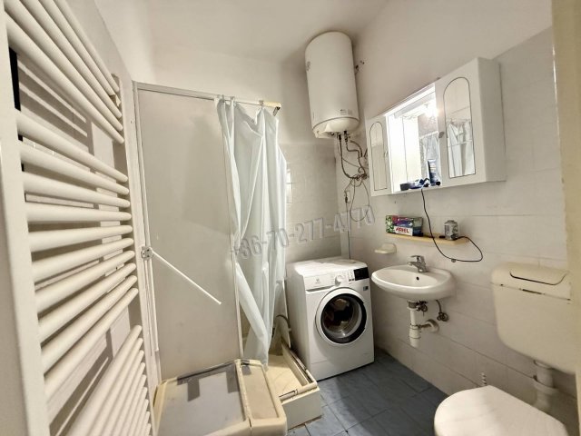 Eladó téglalakás, Oroszlányban, Rosenberg utcában 30.5 M Ft