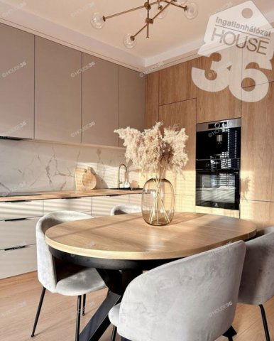 Eladó családi ház, Kecskeméten 67 M Ft, 4 szobás