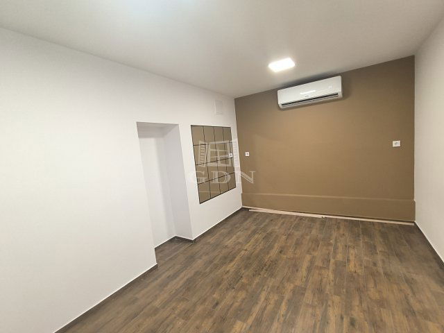 Kiadó üzlethelyiség, Budapesten, IX. kerületben 140 E Ft / hó
