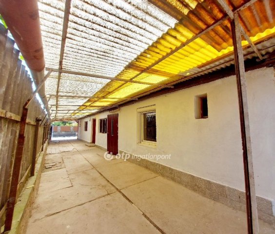 Eladó családi ház, Miskolcon 22 M Ft, 5+3 szobás