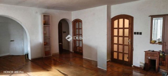 Eladó családi ház, Zsámbékon 95 M Ft, 4 szobás