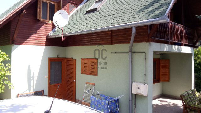 Eladó nyaraló, Fonyódon 105 M Ft, 7 szobás