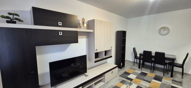 Kiadó panellakás, albérlet, Debrecenben, Karácsony György utcában