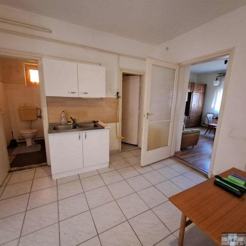 Eladó családi ház, Péterin 58.8 M Ft, 3 szobás