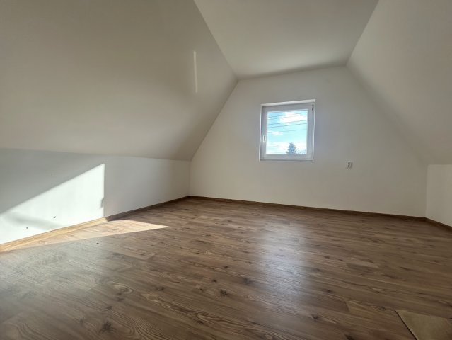 Eladó családi ház, Csornán 43.6 M Ft, 2 szobás