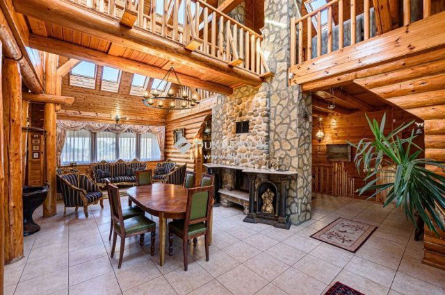 Eladó családi ház, Ceglédbercelen 457.2 M Ft, 11 szobás