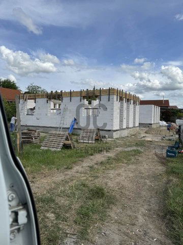 Eladó ikerház, Dabason 74 M Ft, 4 szobás / költözzbe.hu
