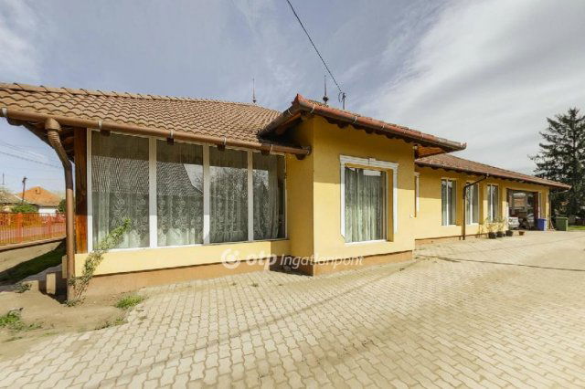 Eladó családi ház, Hevesen 45 M Ft, 5 szobás