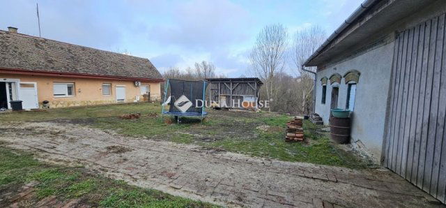 Eladó családi ház, Ellenden 10 M Ft, 3 szobás