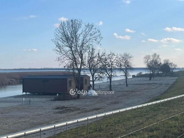 Eladó nyaraló, Sarudon 35 M Ft, 1+2 szobás / költözzbe.hu