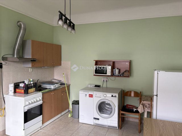 Kiadó családi ház, albérlet, Vecsésen 200 E Ft / hó, 2 szobás