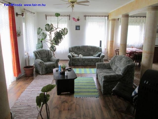 Eladó családi ház, Mindszenten 14.9 M Ft, 4 szobás