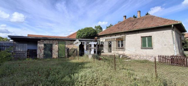 Eladó családi ház, Taksonyon 54 M Ft, 3 szobás